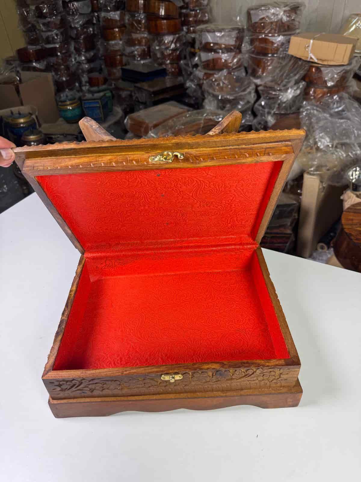 Hand-Carved Wooden Quran Box – Islamic Calligraphy Gift & Sacred Storage