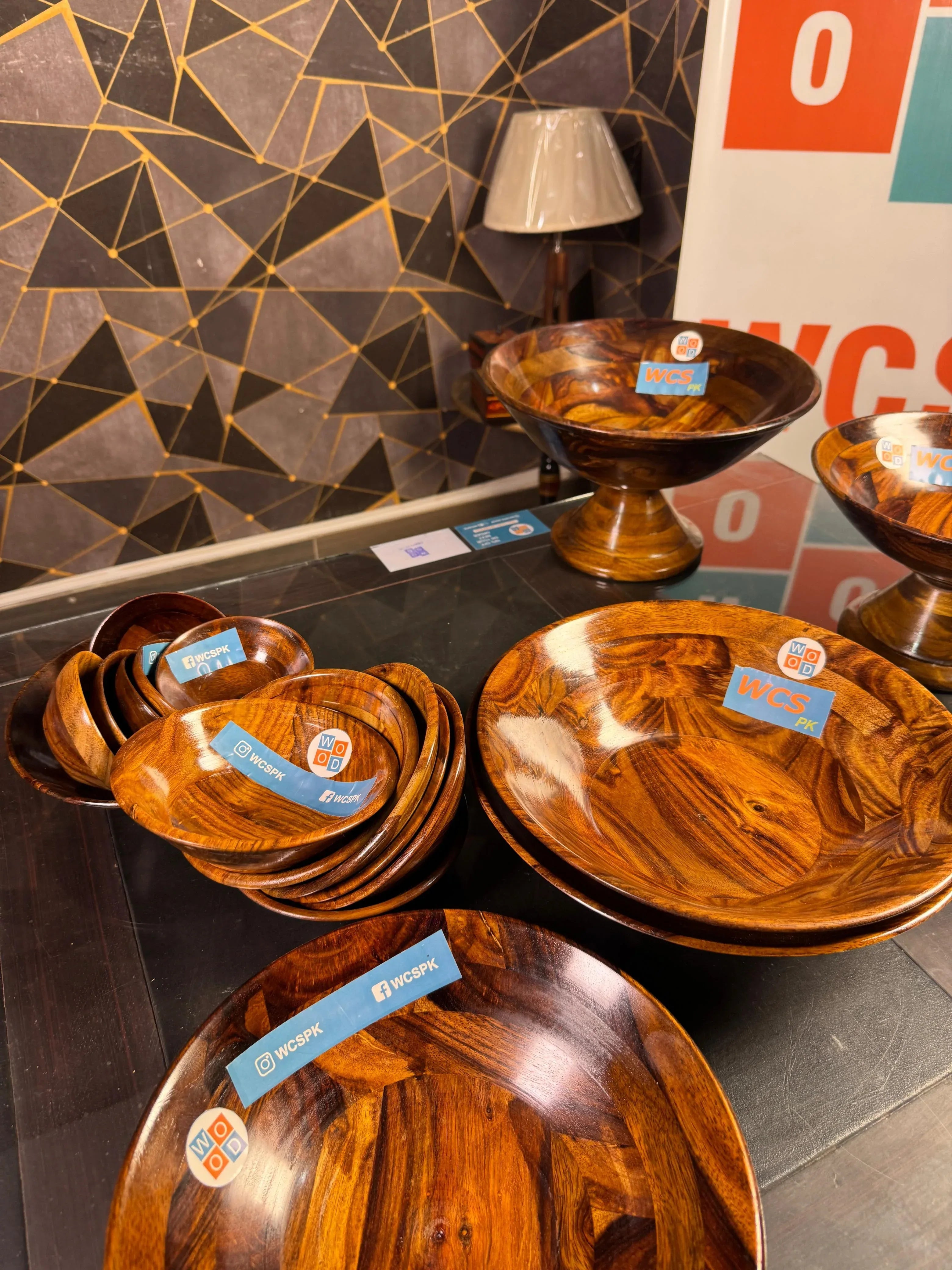Wooden Bowl Set in Pakistan – Handcrafted Serving & Dining Bowls