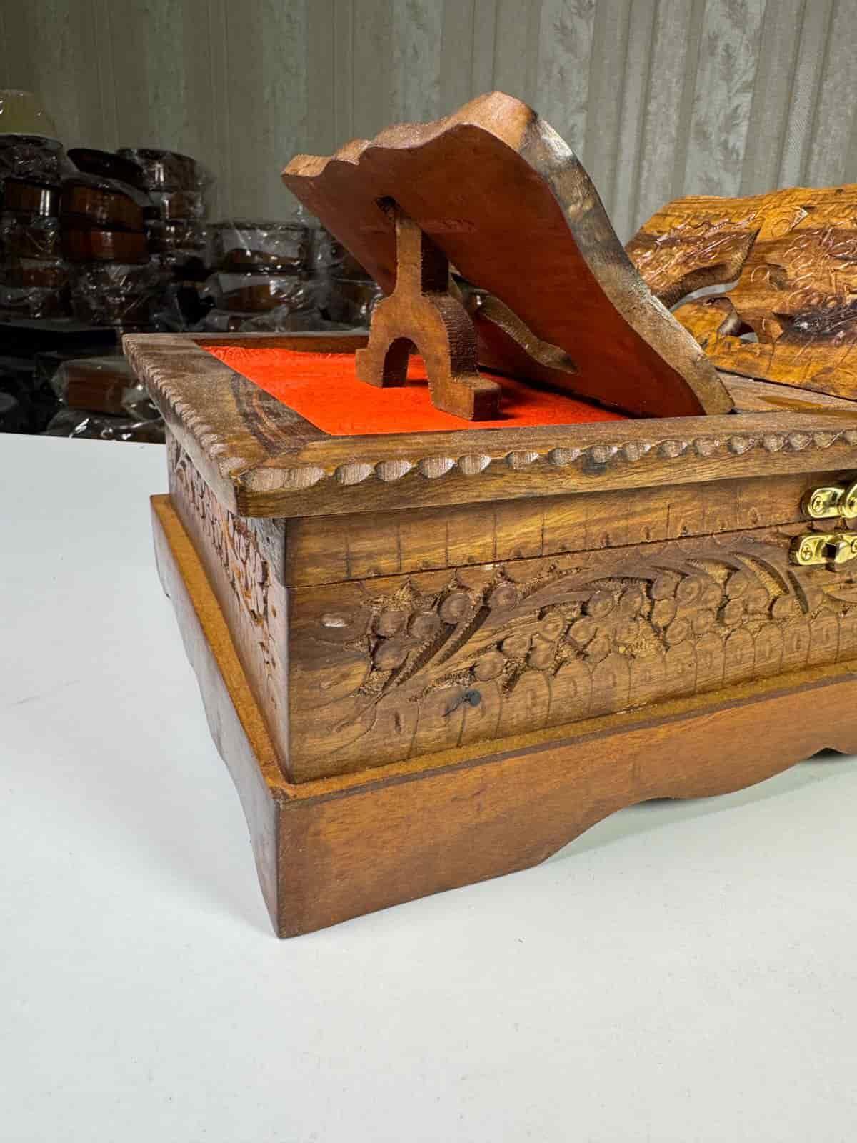 Hand-Carved Wooden Quran Box – Islamic Calligraphy Gift & Sacred Storage